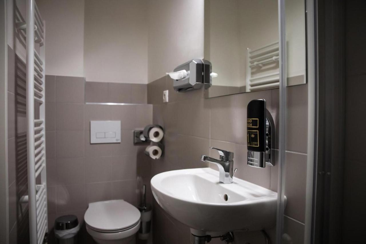 Hotel Arena Košice Quarto foto